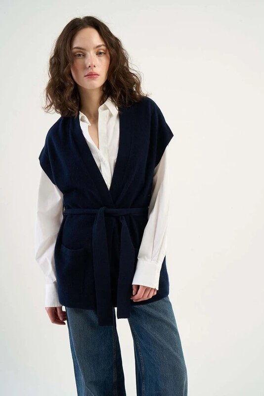 Tricot de Lea Gilet marine