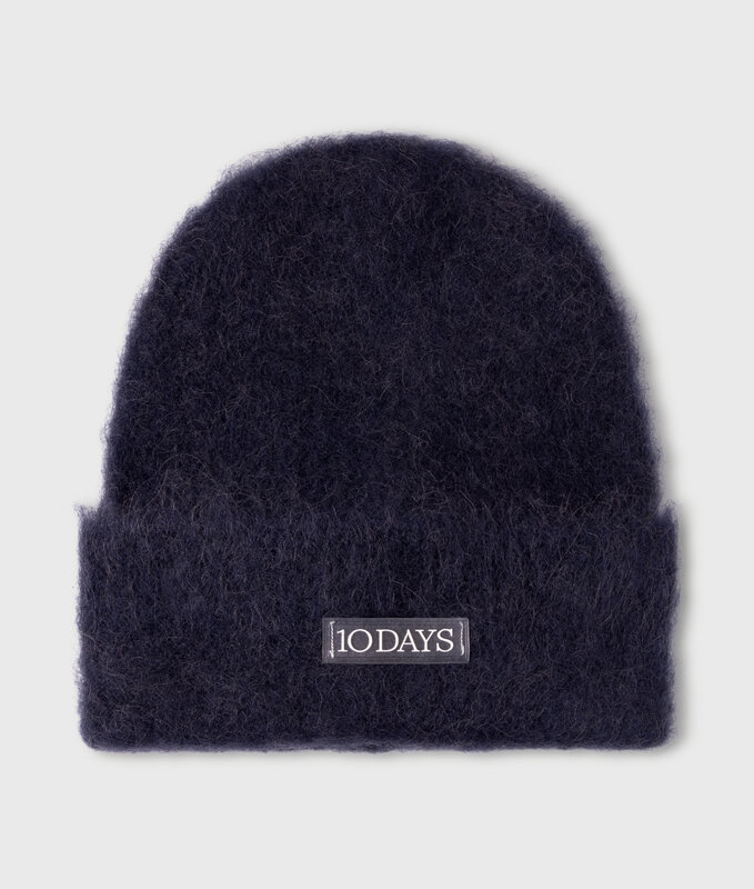 10Days | Hairy Beanie