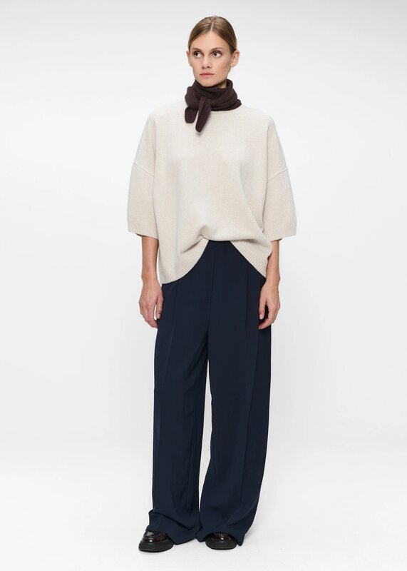 Zenggi fine wool v-neck knit cream