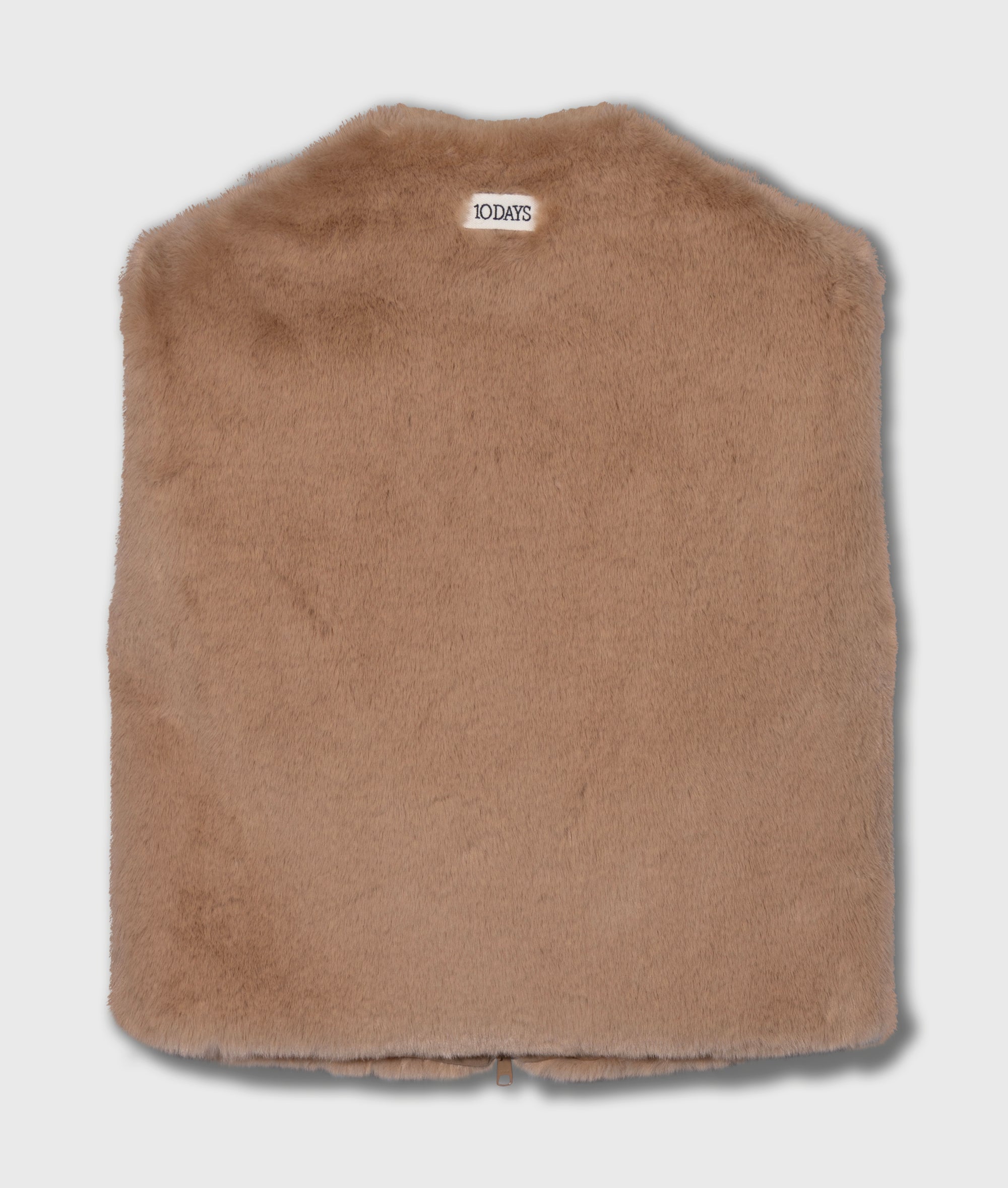 10Days | Fluffy vest