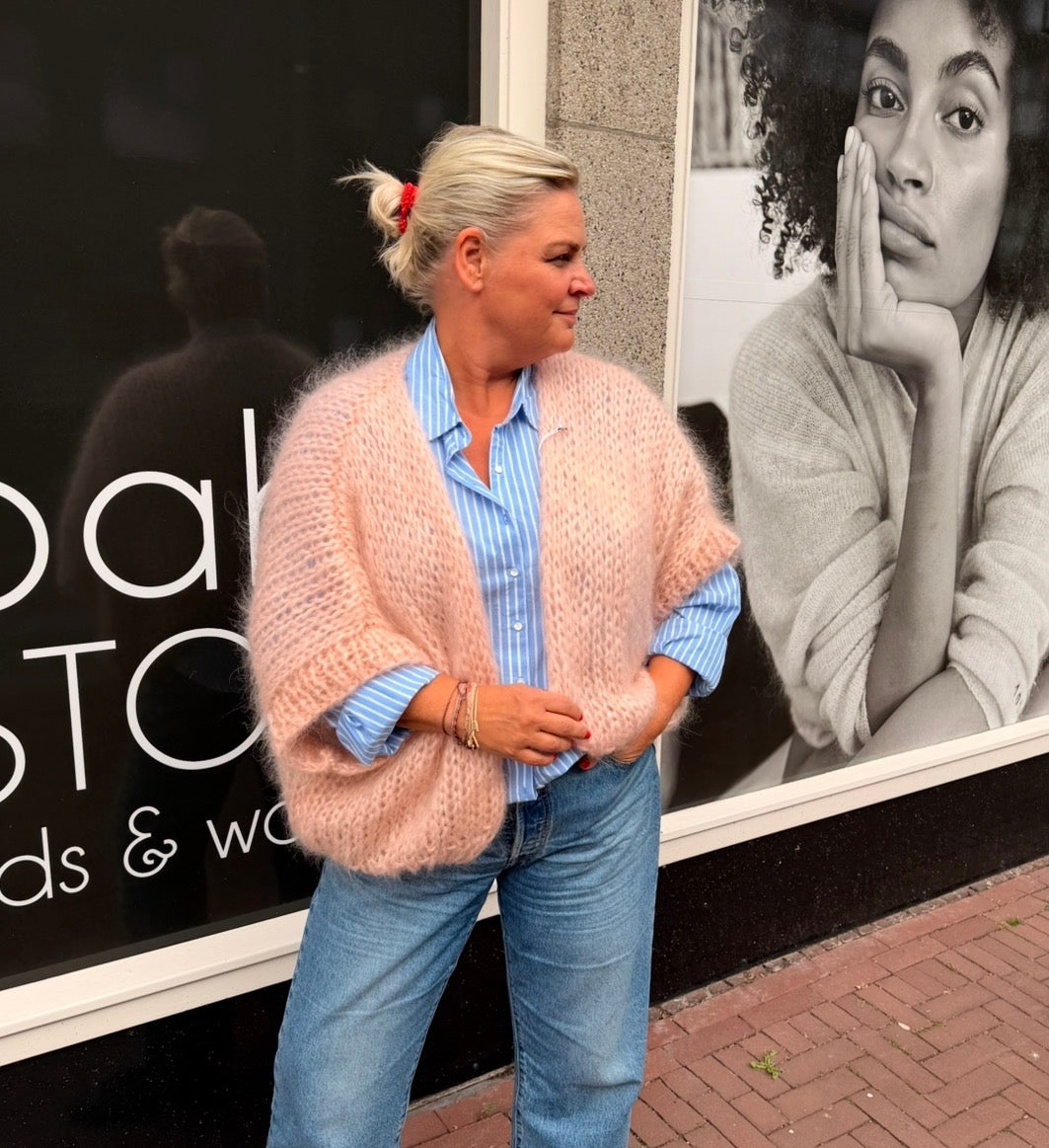 Ariane Knitwear | Peach Mohair Vest